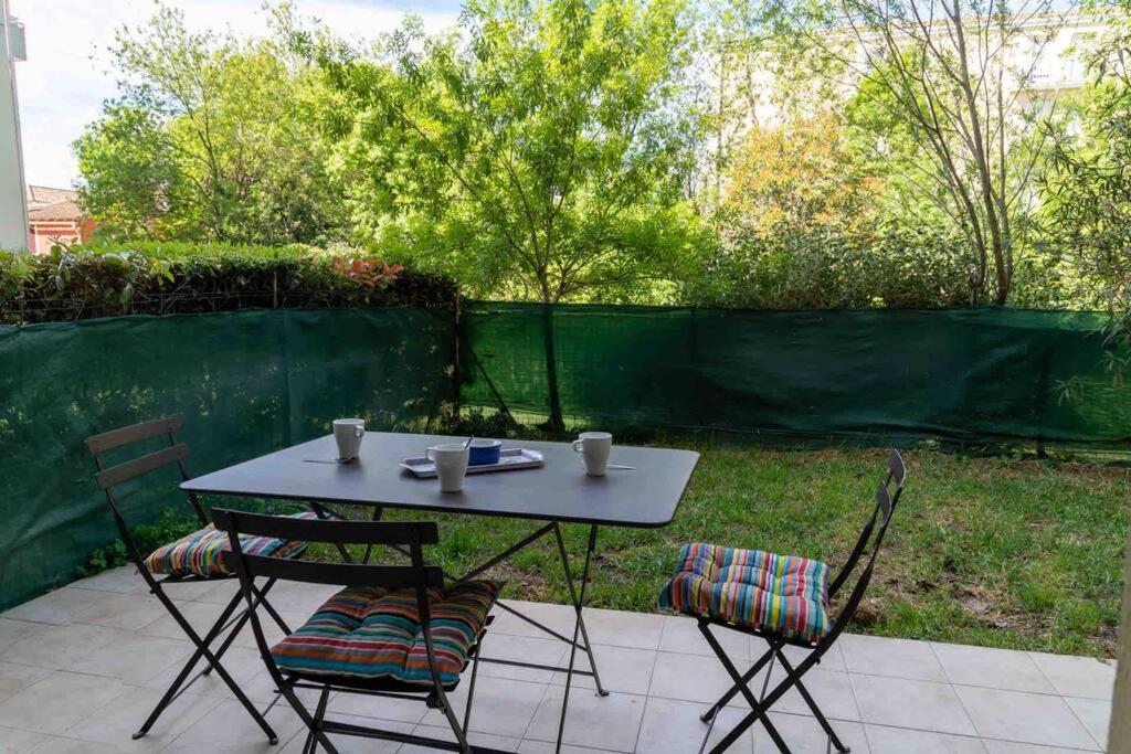 Appartement Avignon Garage-Spacieuse Terrasse ภายนอก รูปภาพ