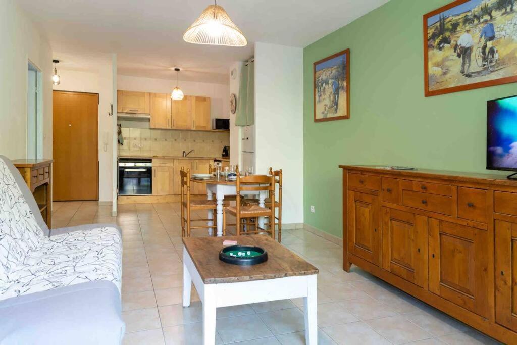 Appartement Avignon Garage-Spacieuse Terrasse ภายนอก รูปภาพ